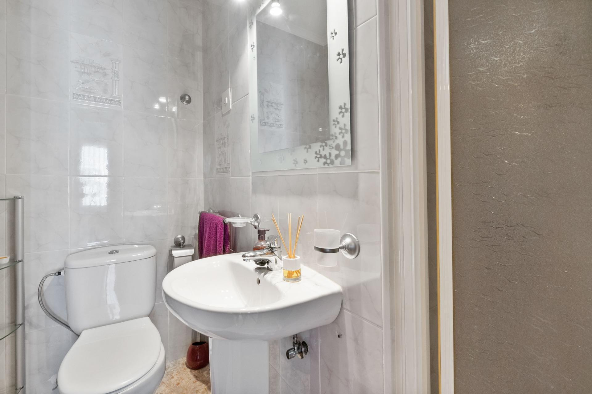 Resale - Apartment / Flat - Torrevieja - torrevieja