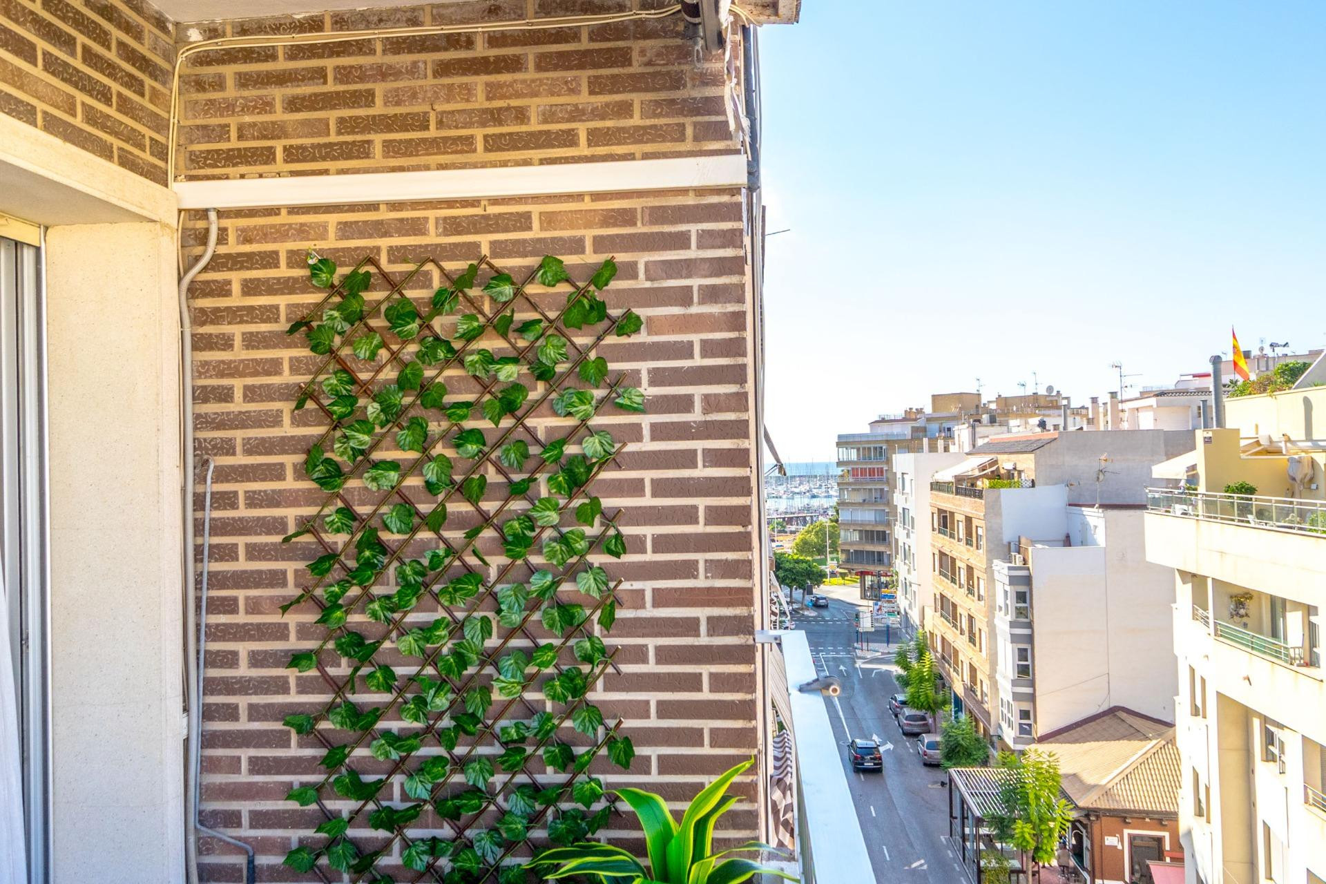 Resale - Apartment / Flat - Torrevieja - torrevieja