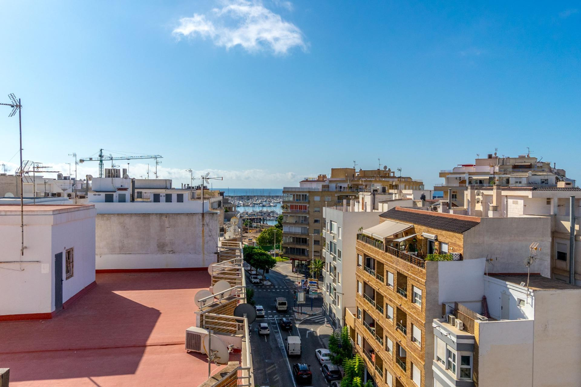 Resale - Apartment / Flat - Torrevieja - torrevieja