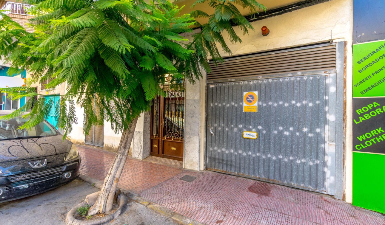 Resale - Apartment / Flat - Torrevieja - torrevieja