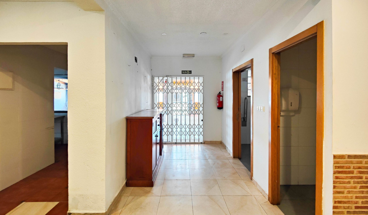 Resale - Apartment / Flat - Torrevieja - torrevieja