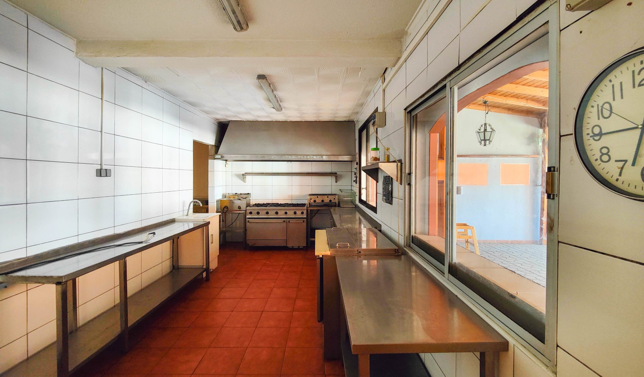 Resale - Apartment / Flat - Torrevieja - torrevieja