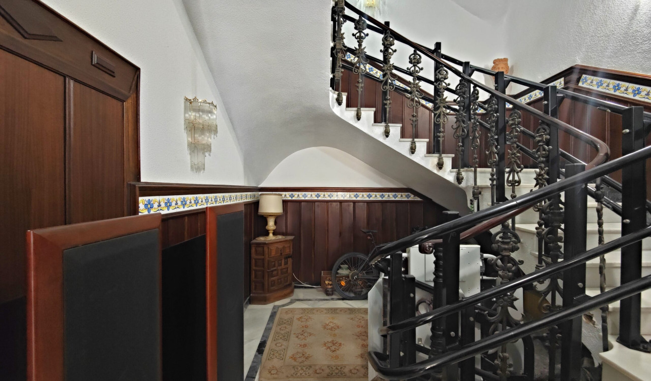 Resale - Apartment / Flat - Torrevieja - torrevieja