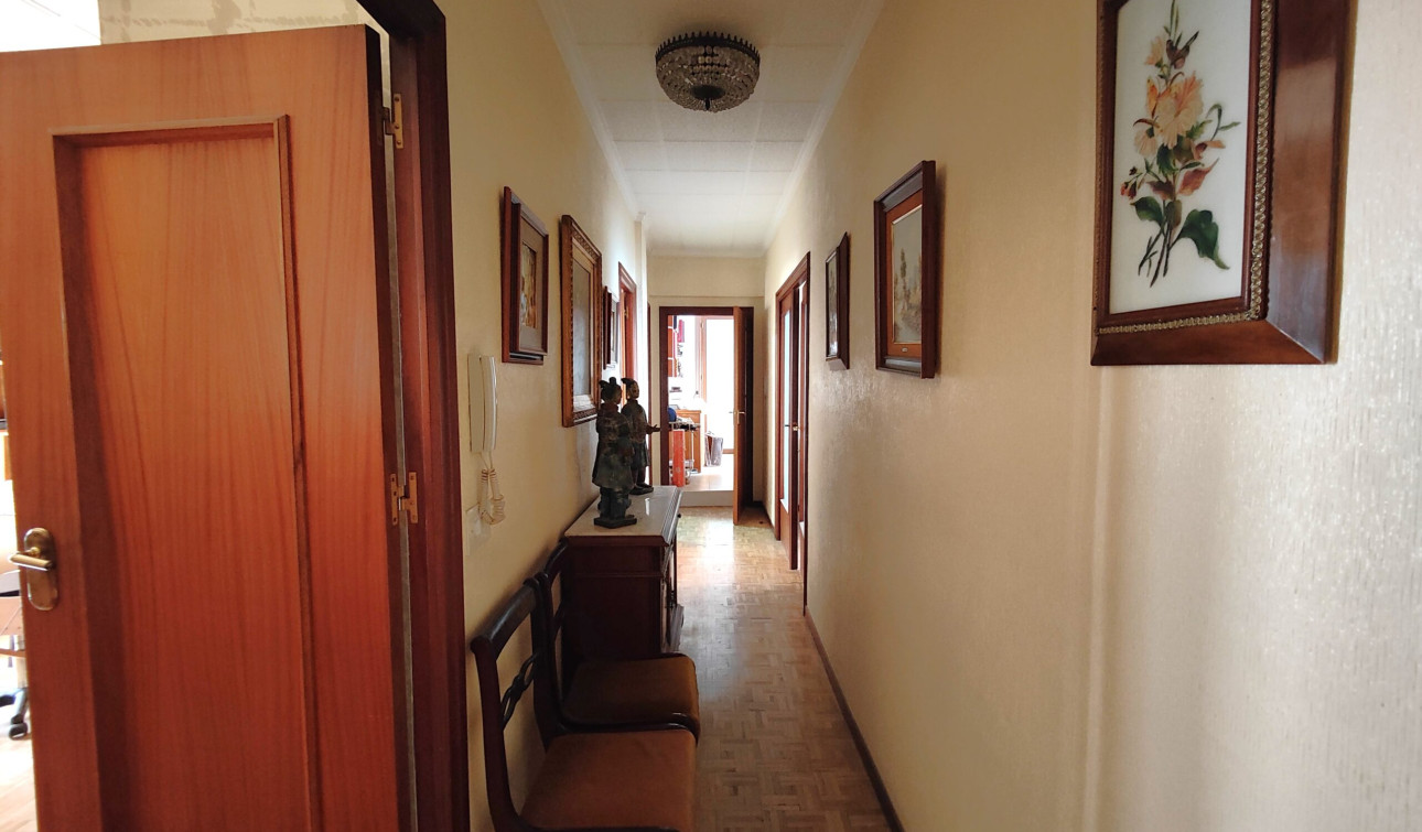 Resale - Apartment / Flat - Torrevieja - torrevieja