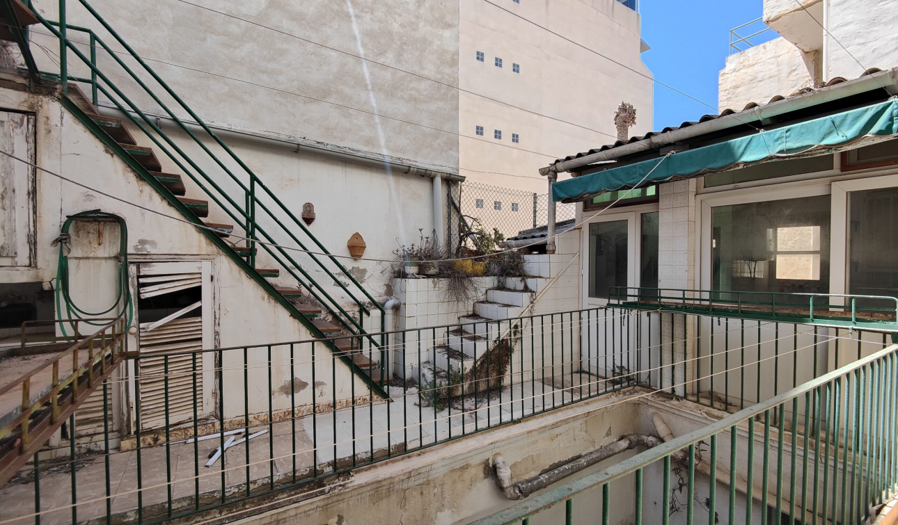 Resale - Apartment / Flat - Torrevieja - torrevieja