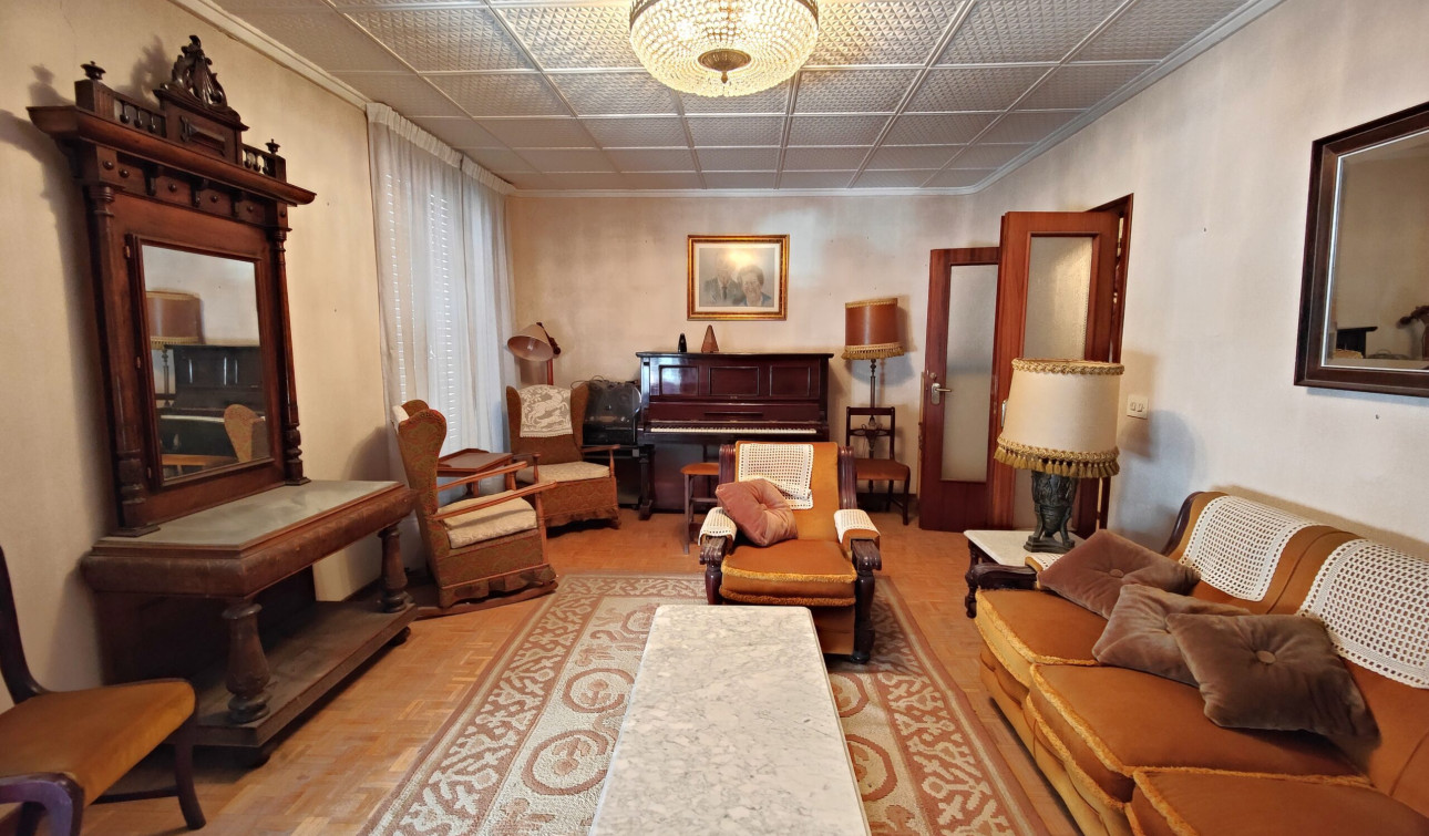 Resale - Apartment / Flat - Torrevieja - torrevieja