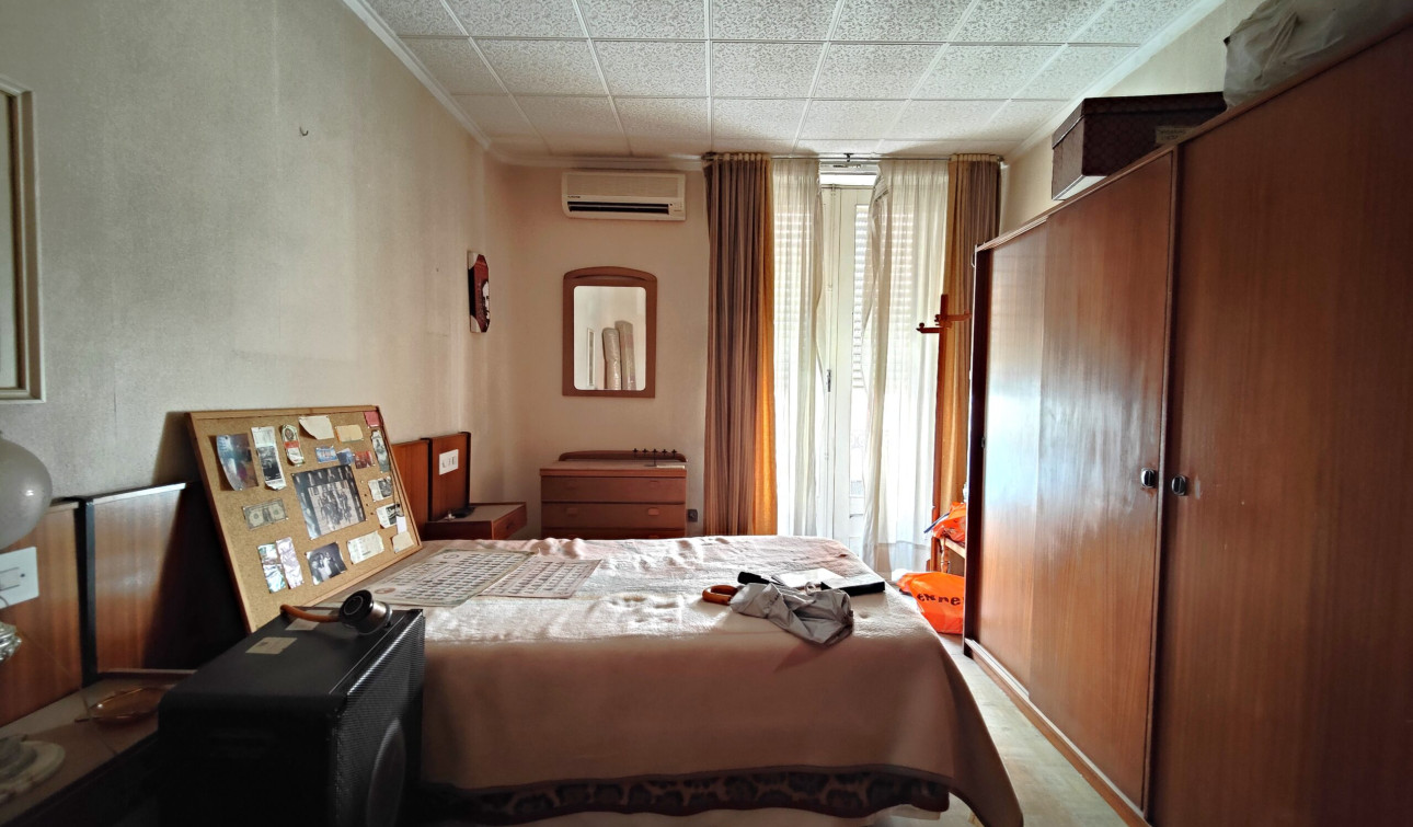 Resale - Apartment / Flat - Torrevieja - torrevieja