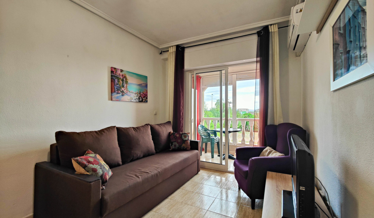 Resale - Apartment / Flat - Torrevieja - torrevieja