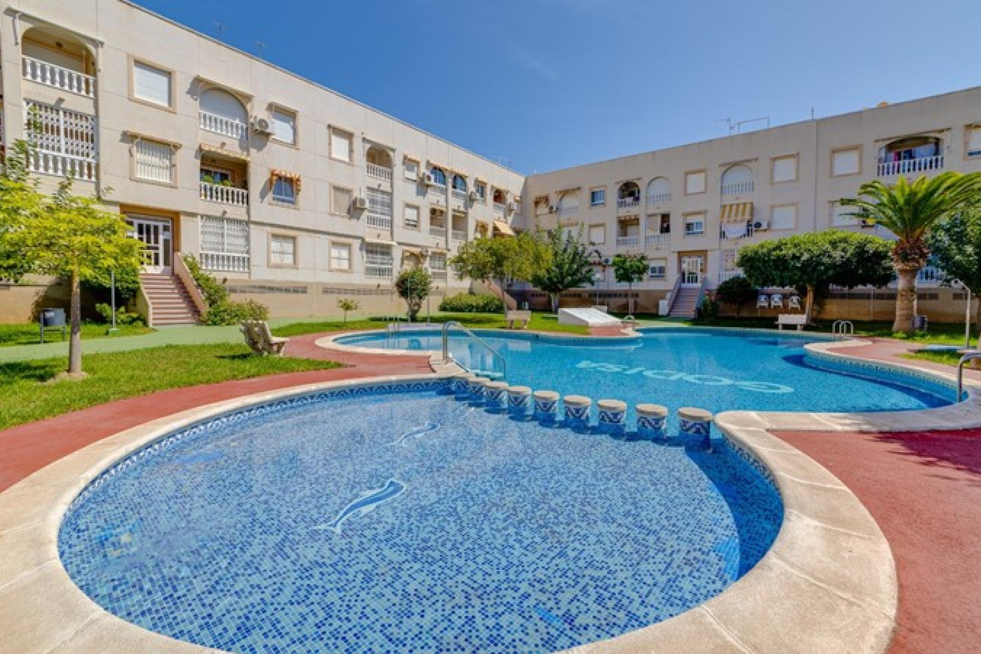 Resale - Apartment / Flat - Torrevieja - torrevieja
