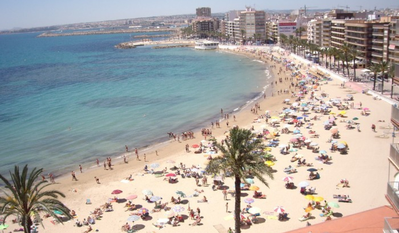 Resale - Apartment / Flat - Torrevieja