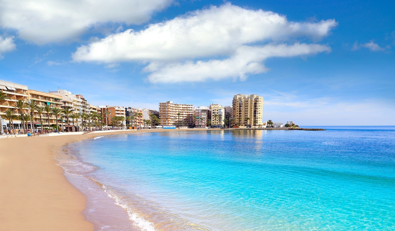 Resale - Apartment / Flat - Torrevieja