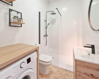 Resale - Apartment / Flat - Torrevieja