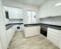 Resale - Apartment / Flat - Torrevieja