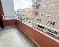 Resale - Apartment / Flat - Torrevieja