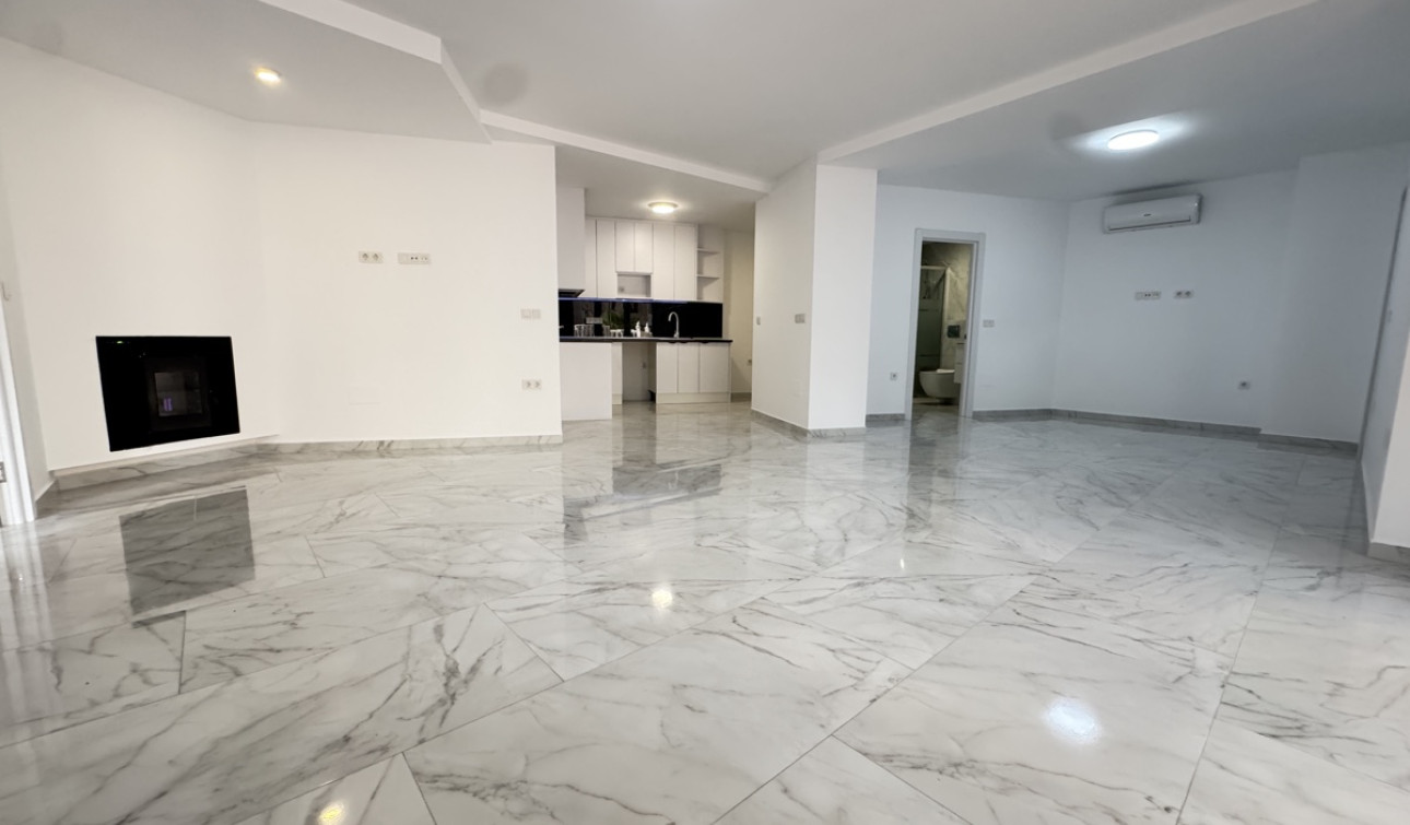 Resale - Apartment / Flat - Torrevieja