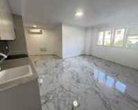 Resale - Apartment / Flat - Torrevieja