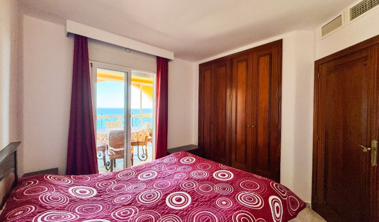 Resale - Apartment / Flat - Torrevieja