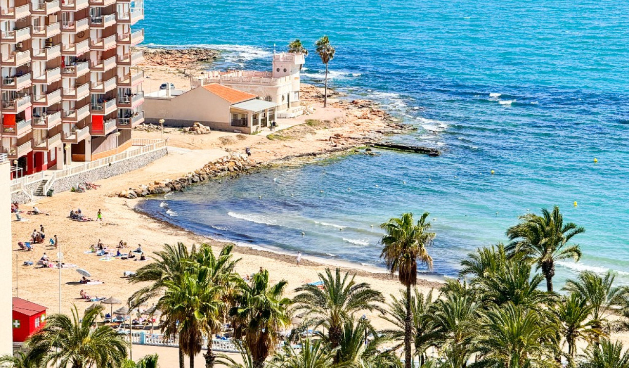 Resale - Apartment / Flat - Torrevieja