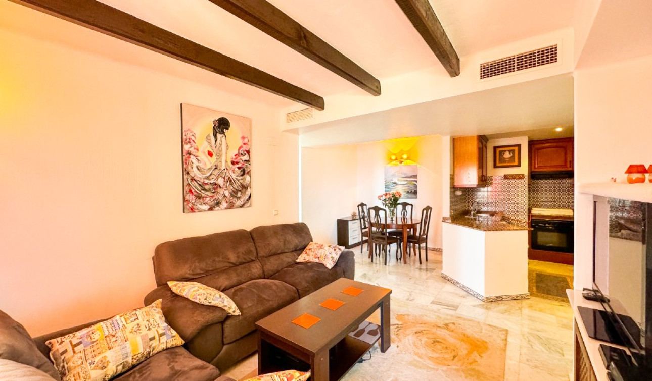 Resale - Apartment / Flat - Torrevieja