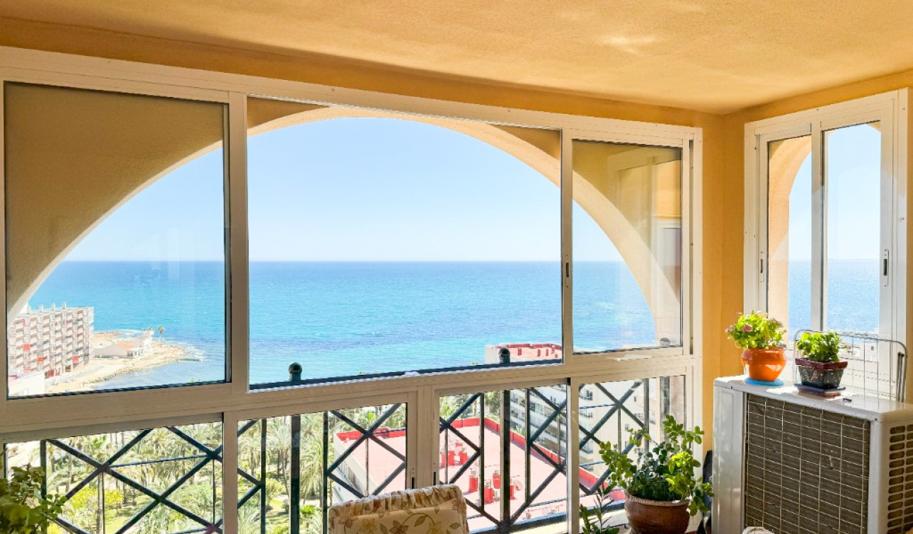 Resale - Apartment / Flat - Torrevieja
