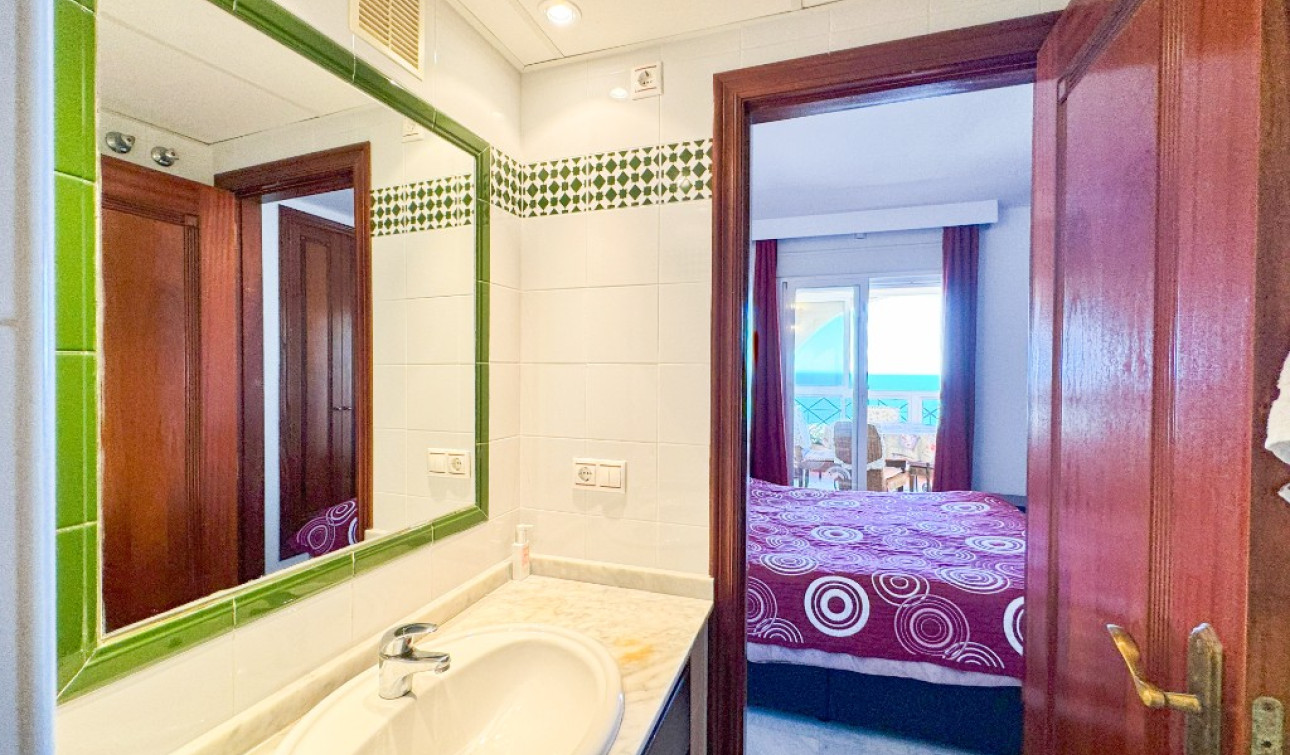 Resale - Apartment / Flat - Torrevieja