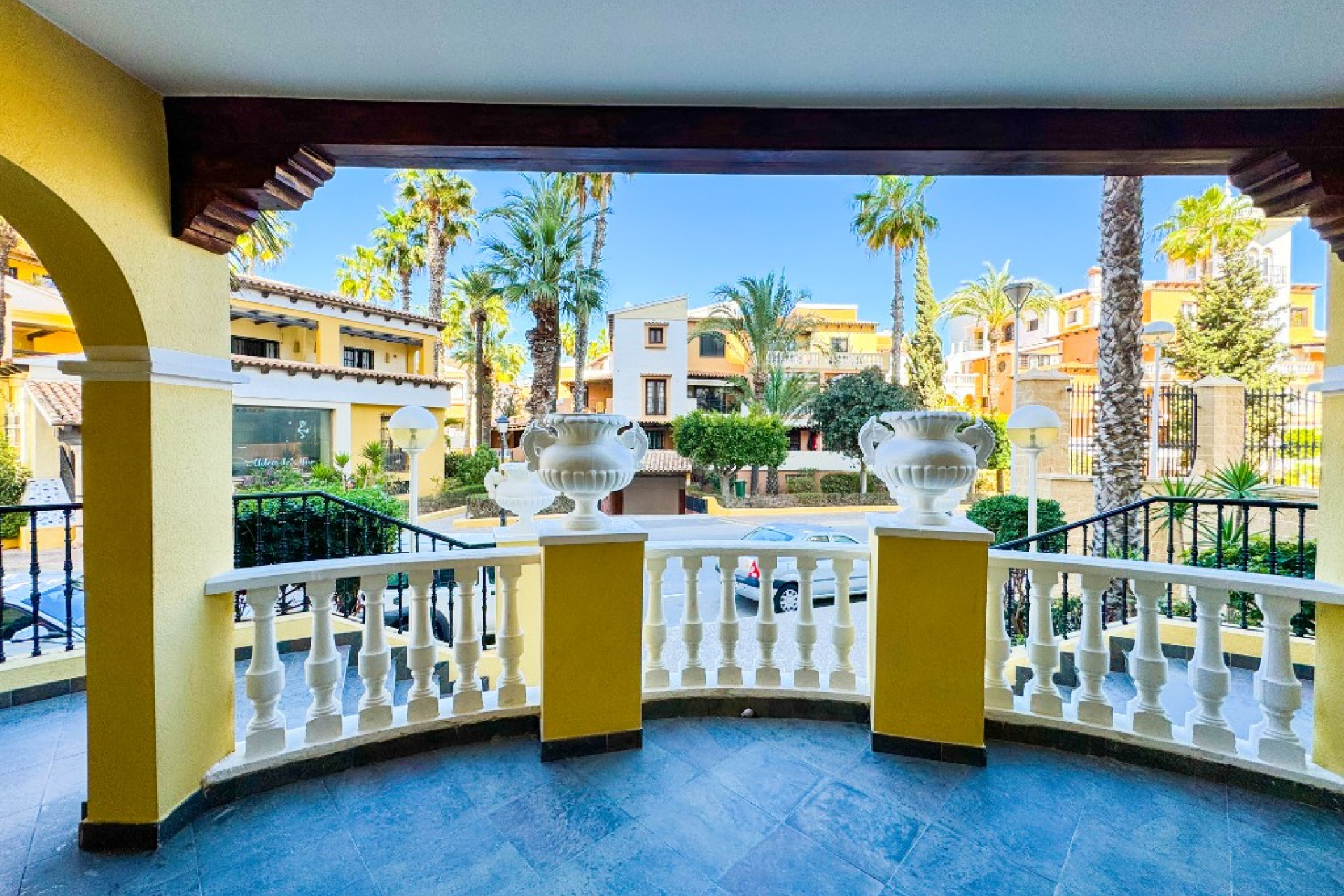 Resale - Apartment / Flat - Torrevieja