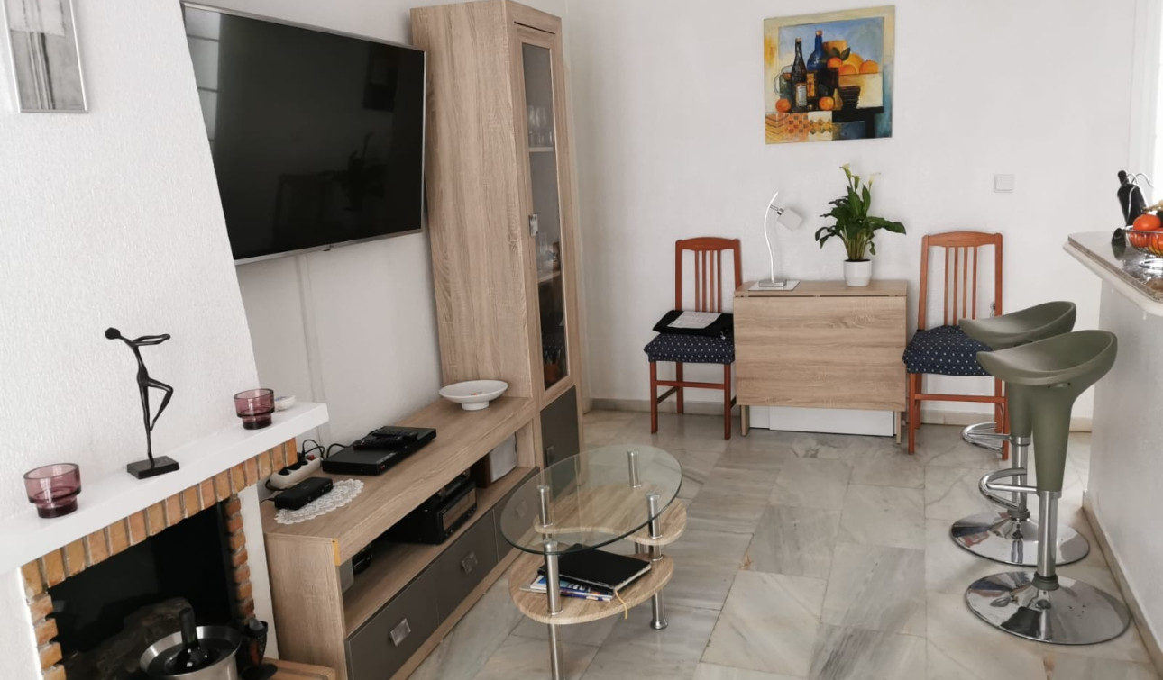 Resale - Apartment / Flat - Torrevieja