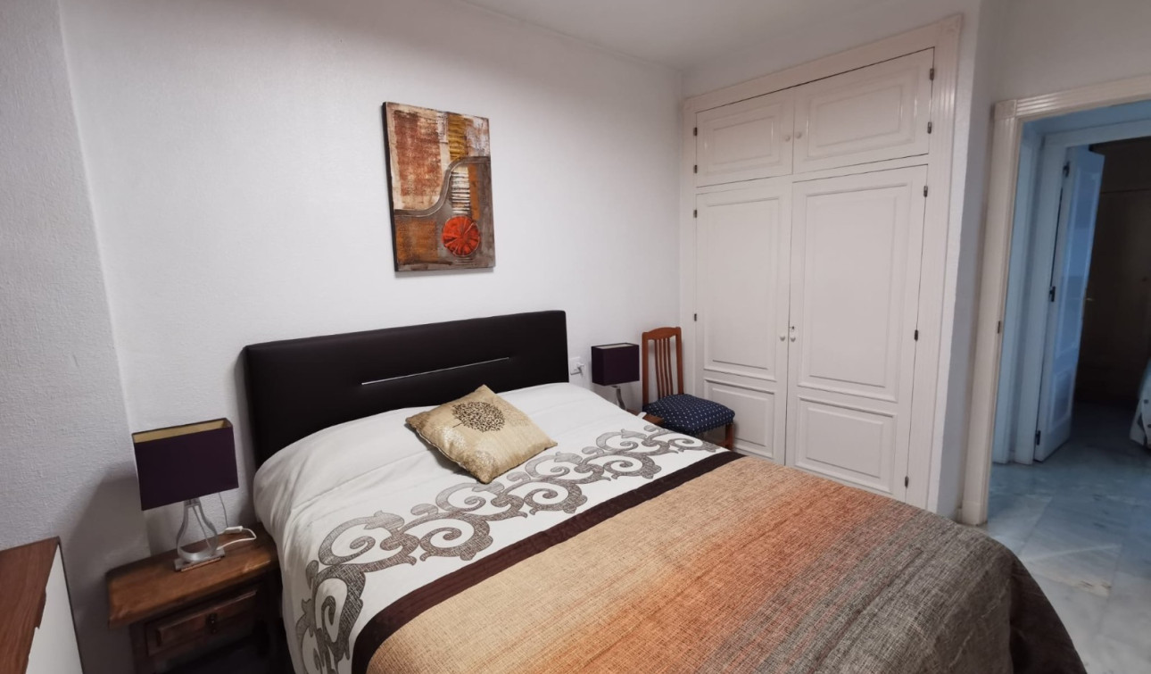 Resale - Apartment / Flat - Torrevieja