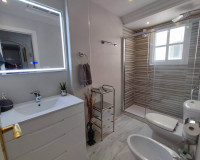 Resale - Apartment / Flat - Torrevieja