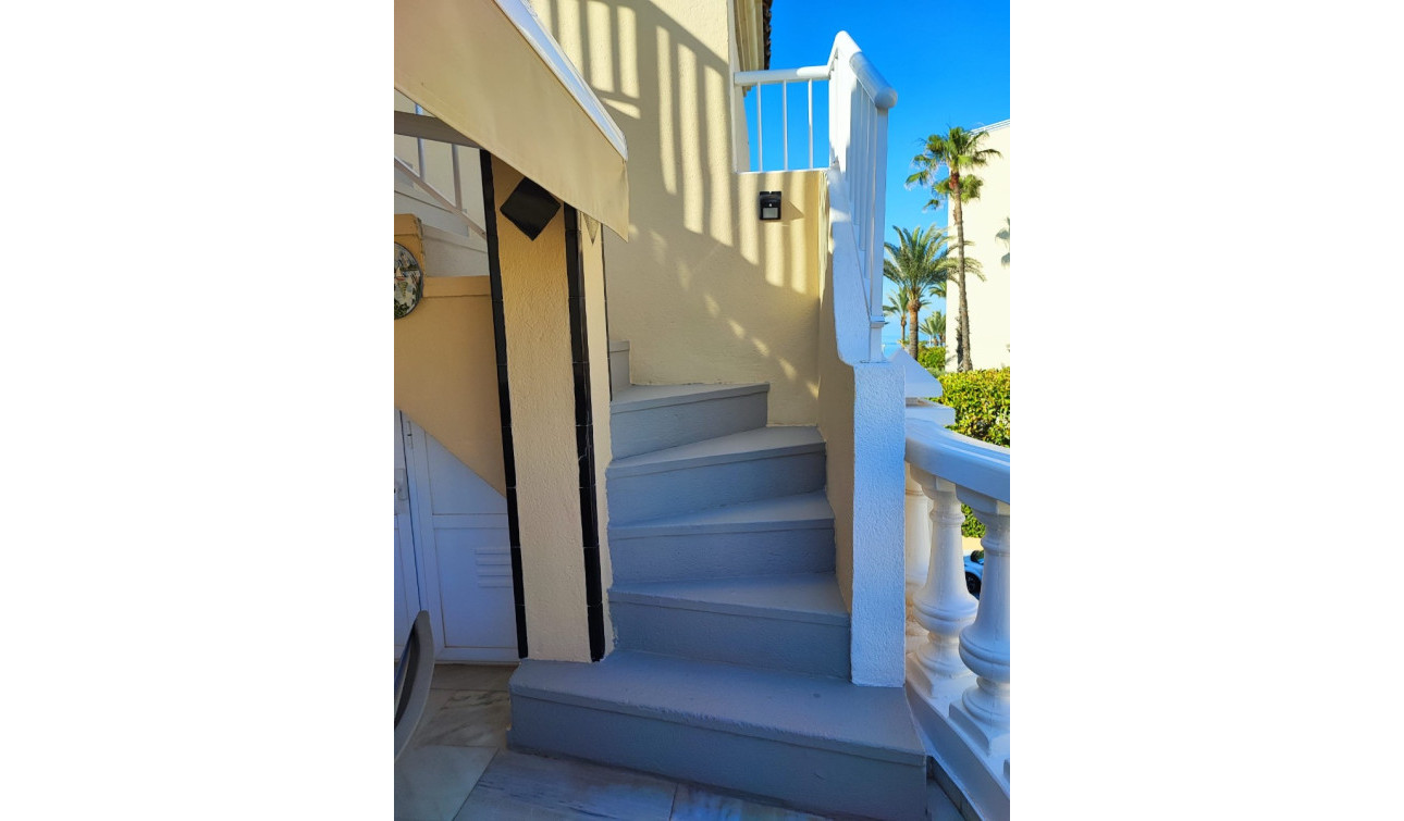 Resale - Apartment / Flat - Torrevieja