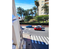 Resale - Apartment / Flat - Torrevieja