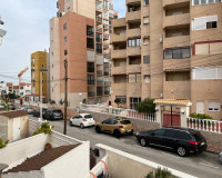 Resale - Apartment / Flat - Torrevieja