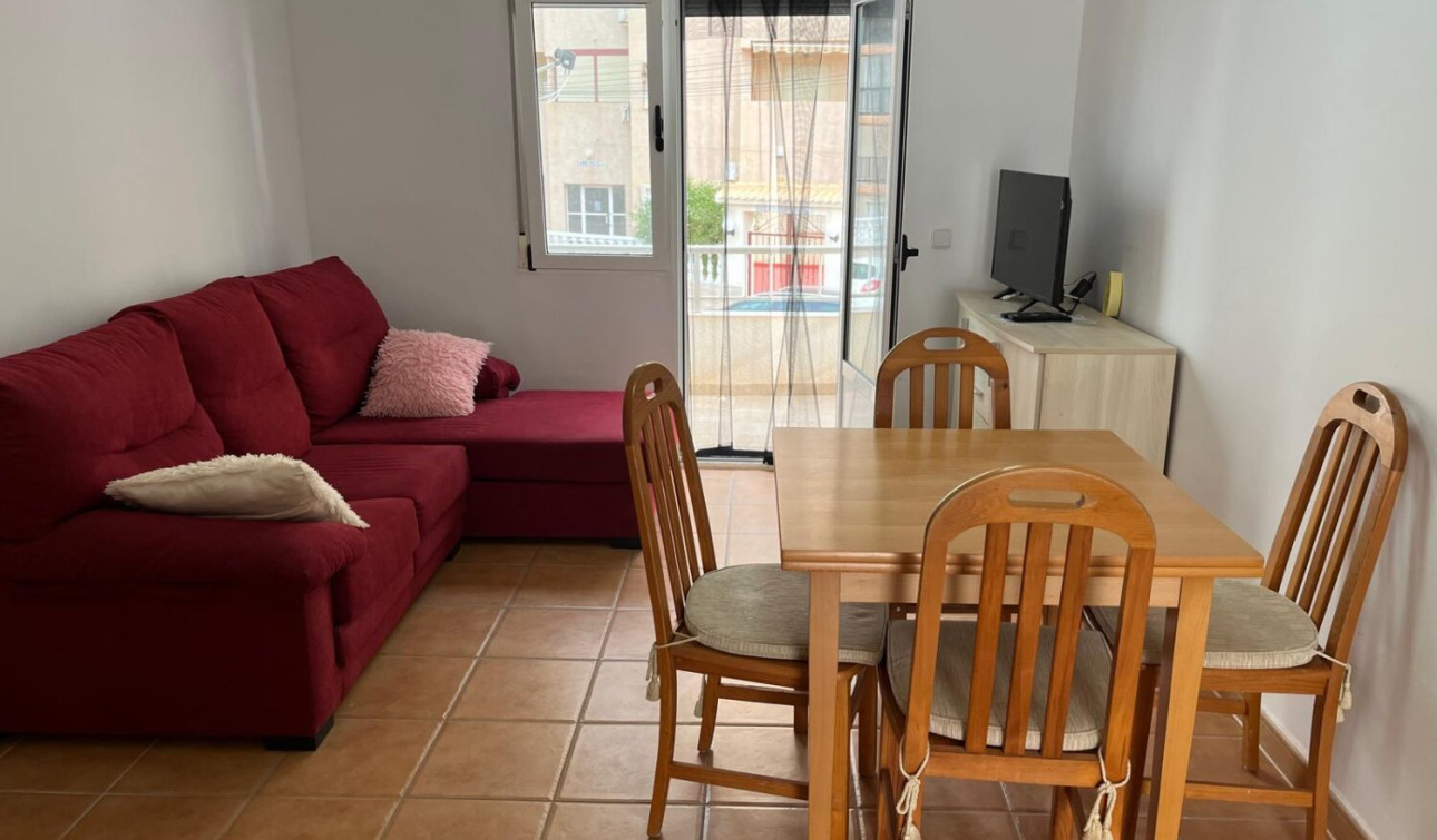 Resale - Apartment / Flat - Torrevieja