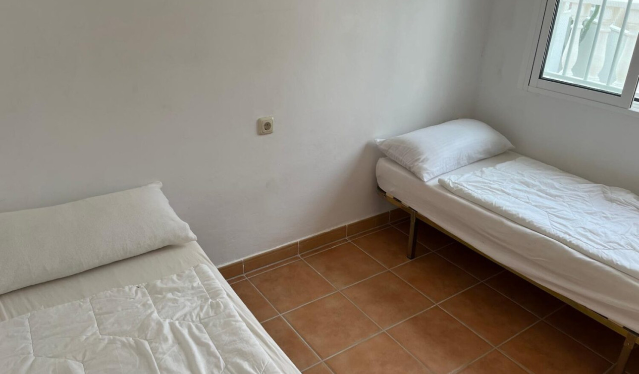 Resale - Apartment / Flat - Torrevieja