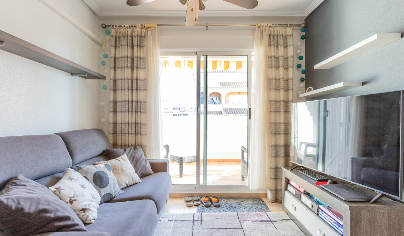 Resale - Apartment / Flat - Torrevieja