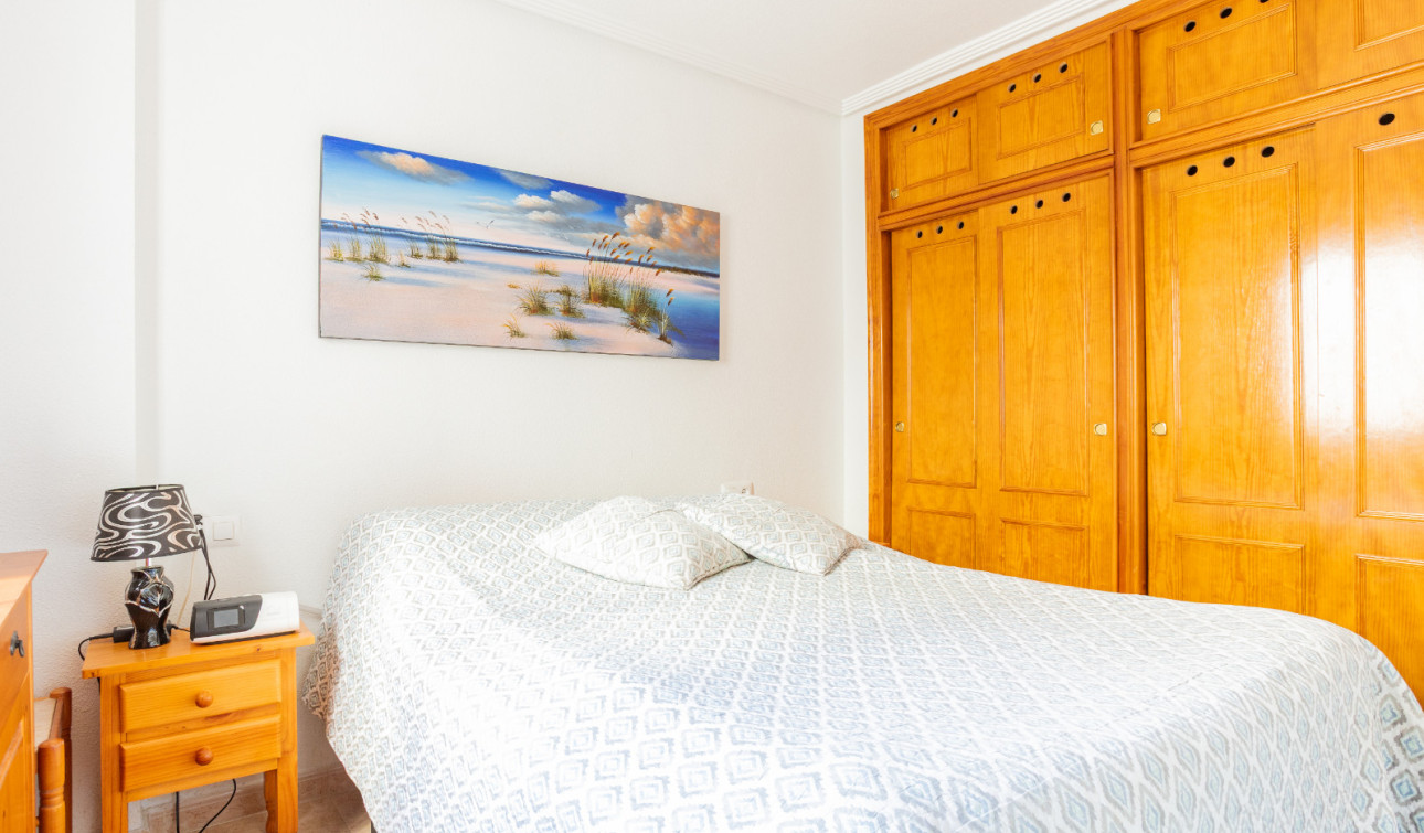 Resale - Apartment / Flat - Torrevieja