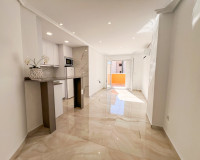 Resale - Apartment / Flat - Torrevieja