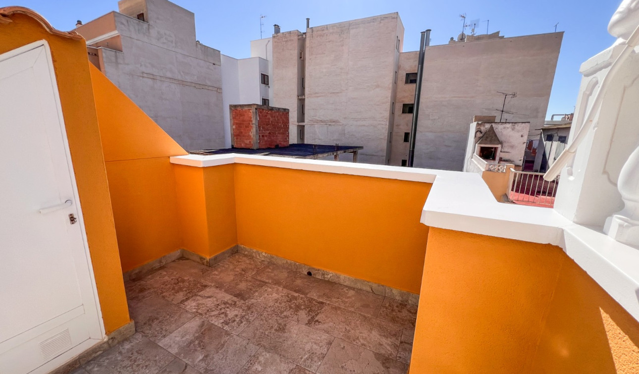 Resale - Apartment / Flat - Torrevieja