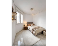 Resale - Apartment / Flat - Torrevieja