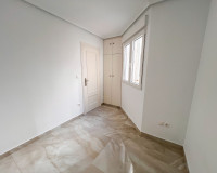 Resale - Apartment / Flat - Torrevieja