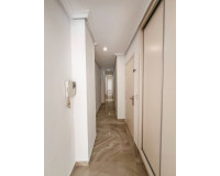Resale - Apartment / Flat - Torrevieja