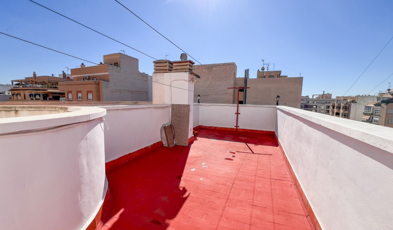 Resale - Apartment / Flat - Torrevieja