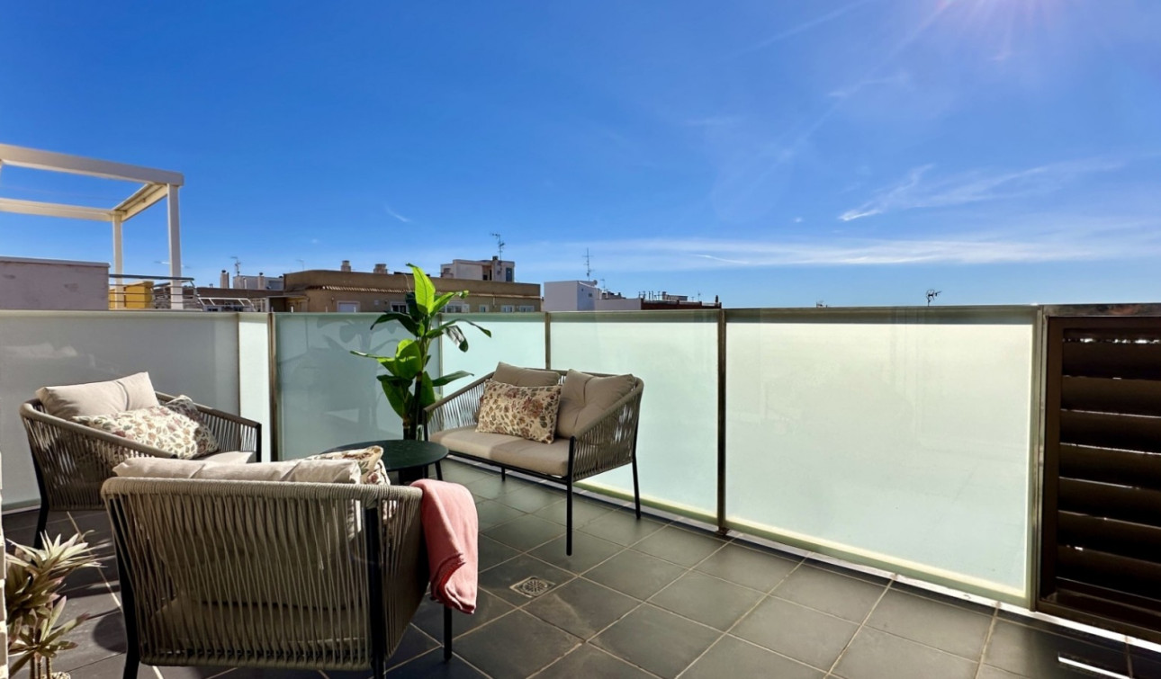 Resale - Apartment / Flat - Torrevieja