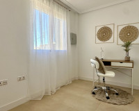 Resale - Apartment / Flat - Torrevieja