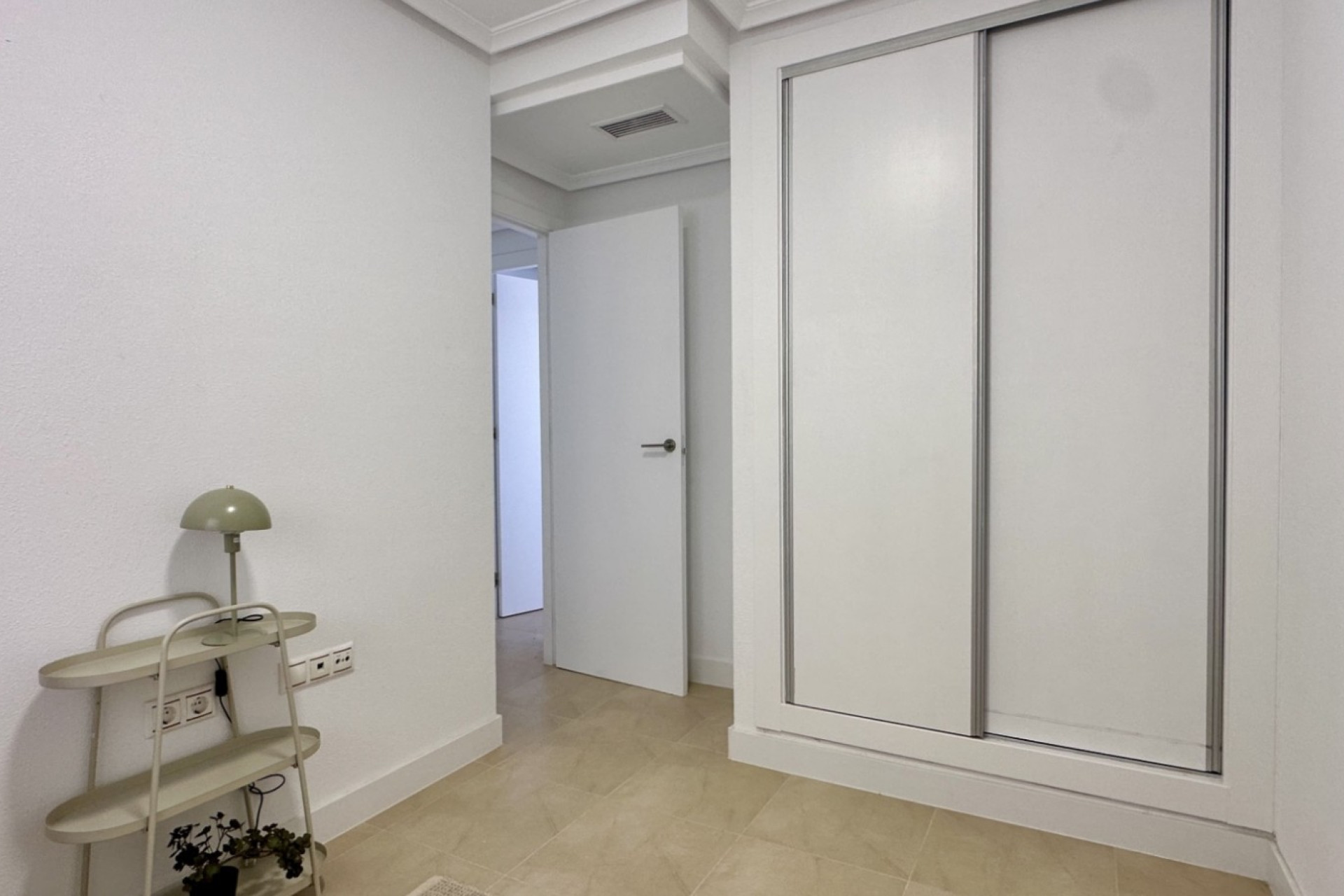 Resale - Apartment / Flat - Torrevieja