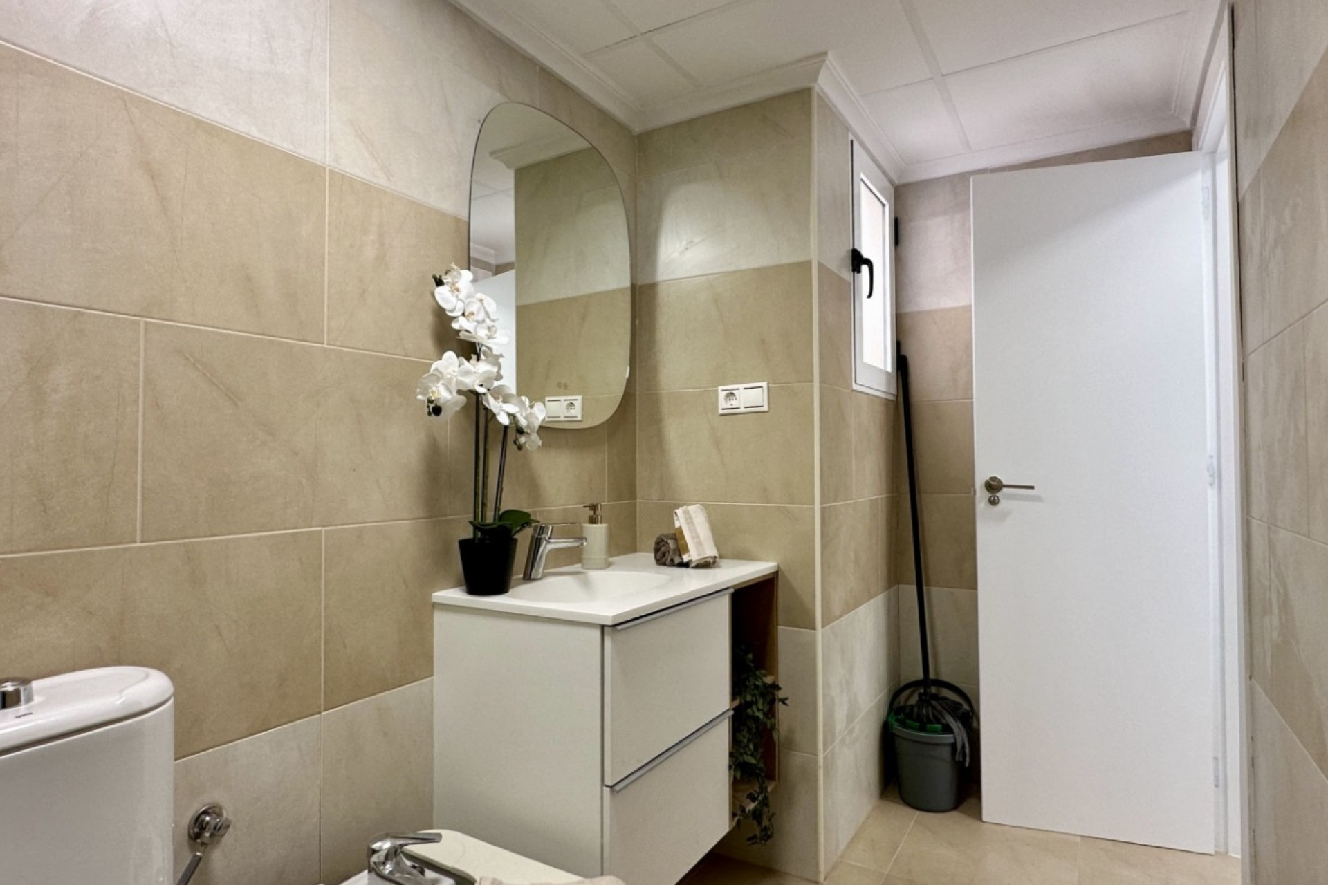 Resale - Apartment / Flat - Torrevieja