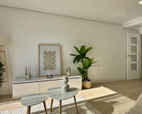 Resale - Apartment / Flat - Torrevieja