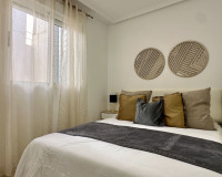 Resale - Apartment / Flat - Torrevieja