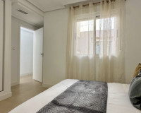 Resale - Apartment / Flat - Torrevieja