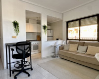 Resale - Apartment / Flat - Torrevieja
